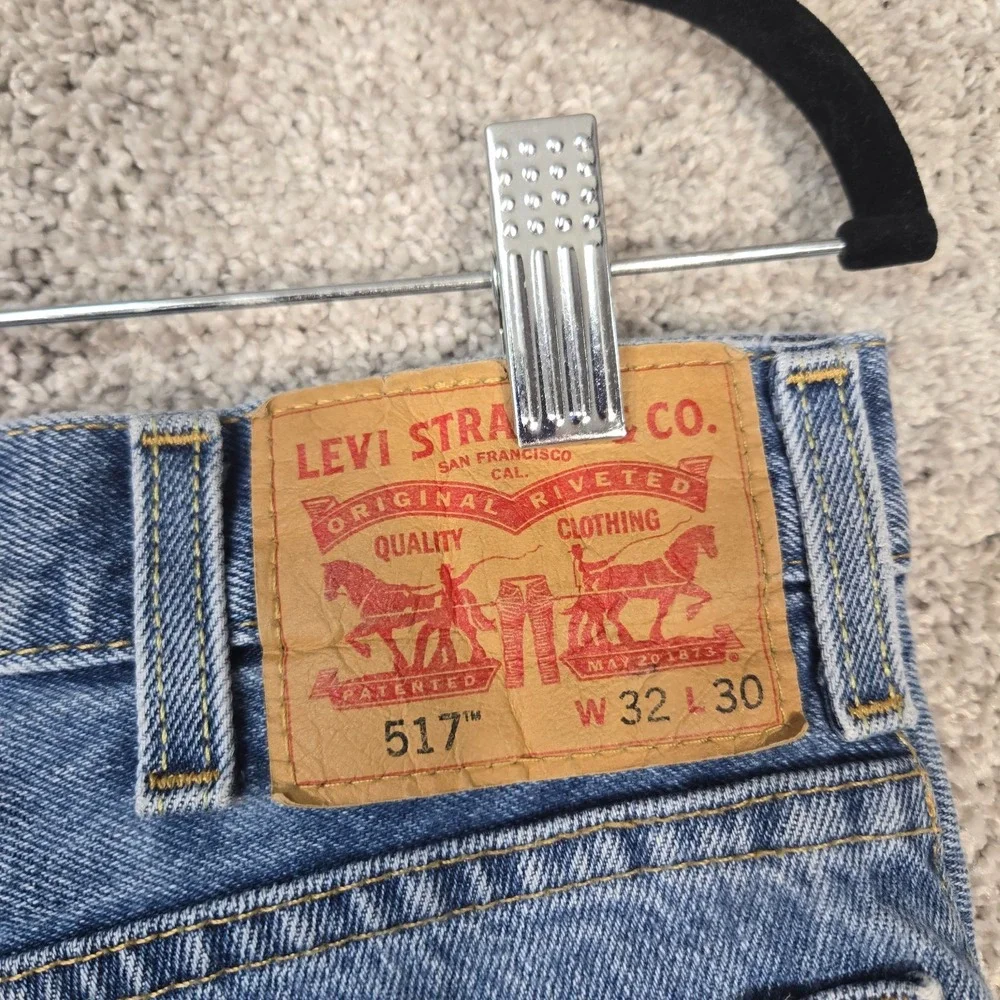 Levi's 517 Bootcut Jeans Mens 32x30 Medium Wash 100% cotton Denim blue
